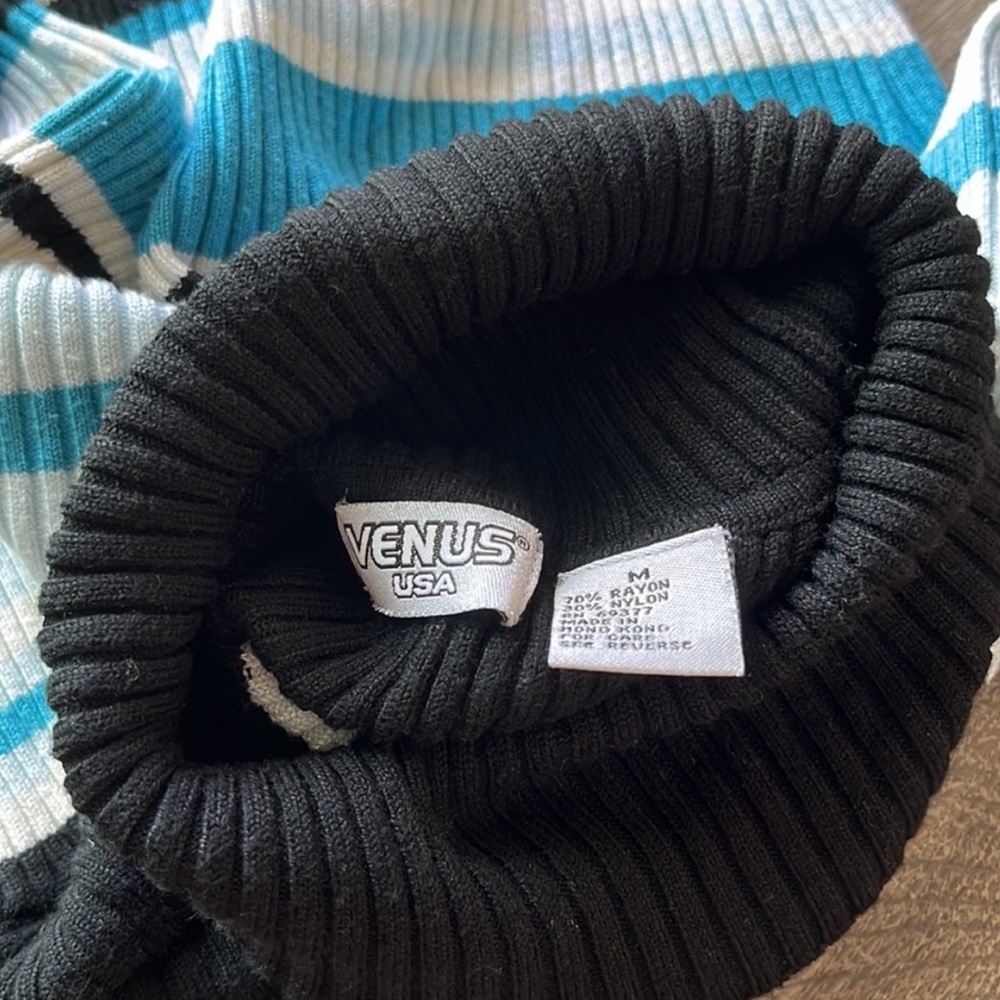 Vintage Y2K Striped Turtleneck - Picture 11 of 16